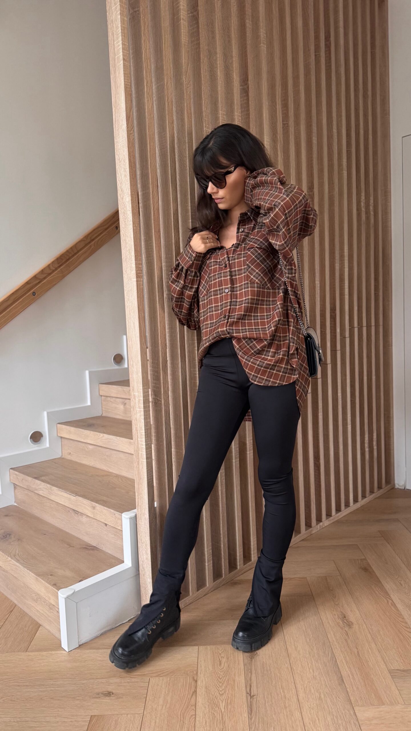 Koszula w kratę - brązowy - obrazek 2