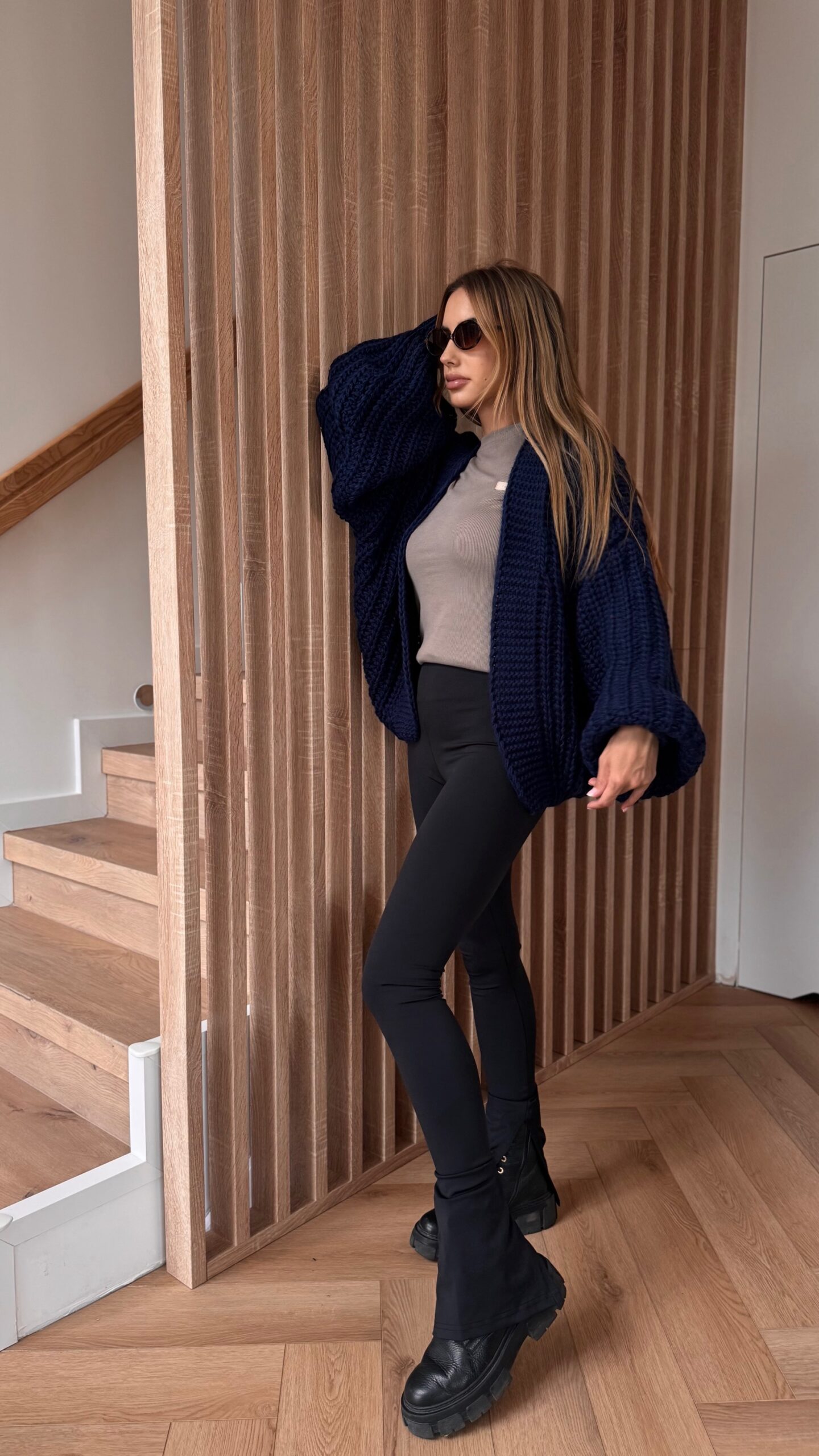 Sweter krótki - granat - obrazek 7